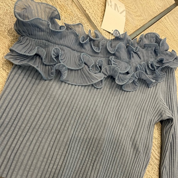 NWT ZARA Asymmetrical Blue Off Shoulder & Long Sleeve Top - Picture 10 of 12